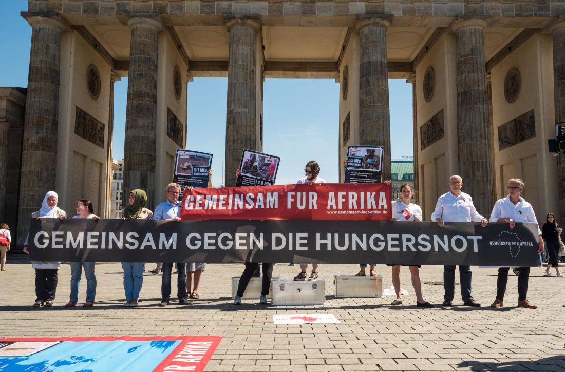 Pressefoto Mahnwache Gemeinsam fuer Afrika