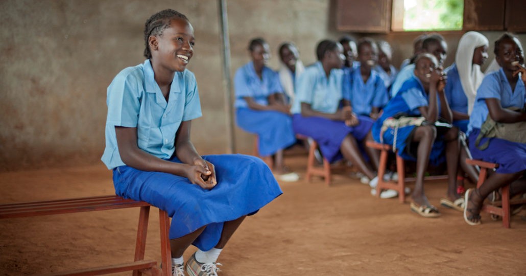 Kenia kostenlose Damenbinden für Schülerinnen - Foto: Laura Pannack Oxfam