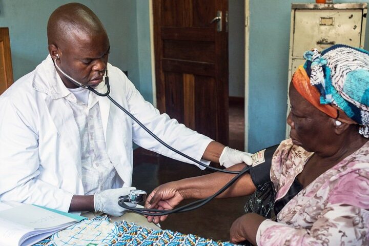 Sambia-Reise: Besuch der mobilen Ambulanz & Augenklinik in Lusaka.