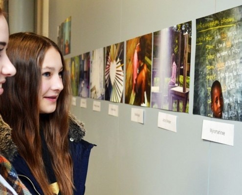 Schul-Aktion: Schüler*innen der Realschule Netphen machen eine Fotoausstellung mit dem Titel „Sichtweisen junger Menschen aus Ruanda und Netphen auf ihre Welt“_©Realschule Netphen