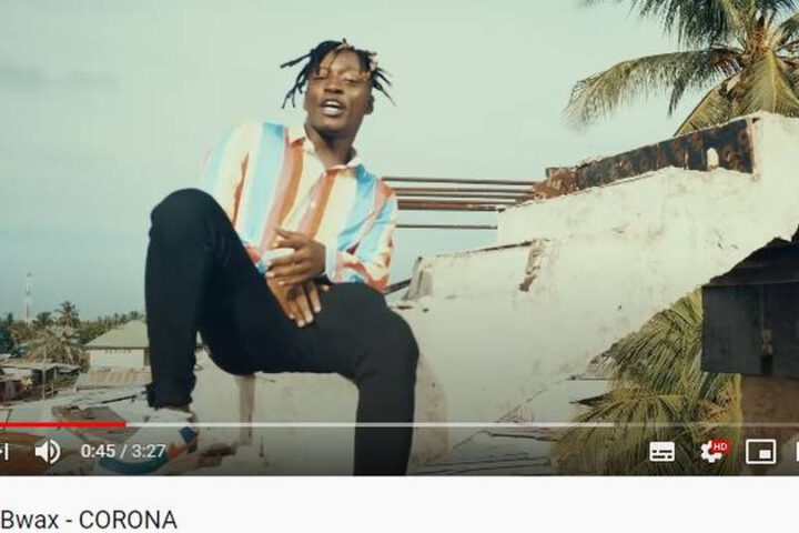 Screenshoot von YouTube: Mzee wa Bwax - CORONA