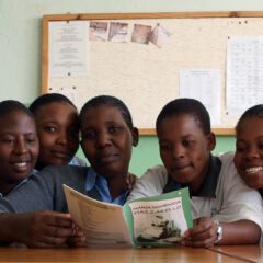 Quiz Sekundarschule - Lesende Schülerinnen