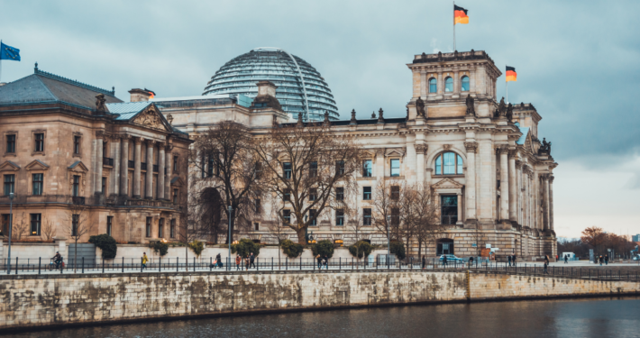 Bundestag beschließt Etat für EZ und HH