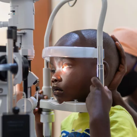 Die Stiftung der Deutschen Lions in Ruanda: Augenmedizinische Versorgung für Kinder